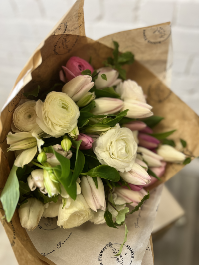 Florist Choice Bouquet - Seasonal flowers expertly arranged to suit the occasion. British blooms are our speciality and we use locally sourced flowers and foliage's to create stunning designs.