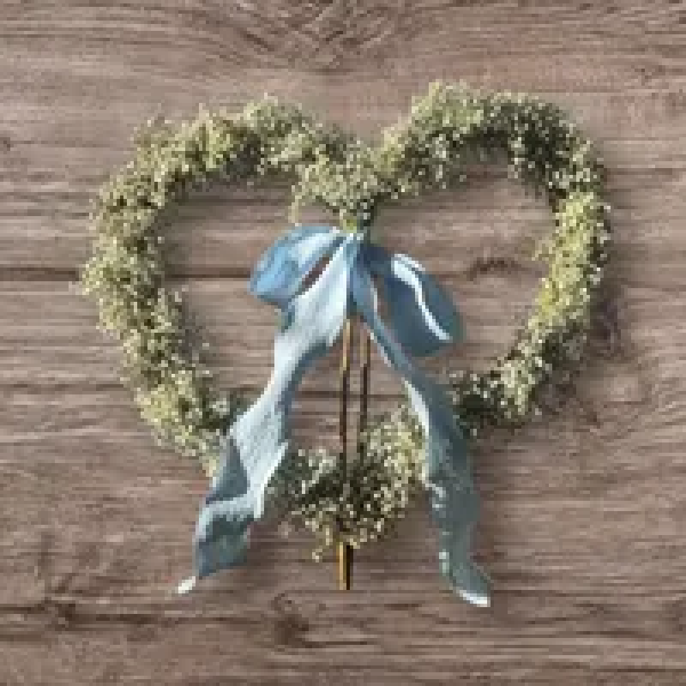 Dried Gypsophila Heart Shaped Wreath - Wall Hanging Dried Gypsophila Heart Shaped Wreath - Wall Hanging